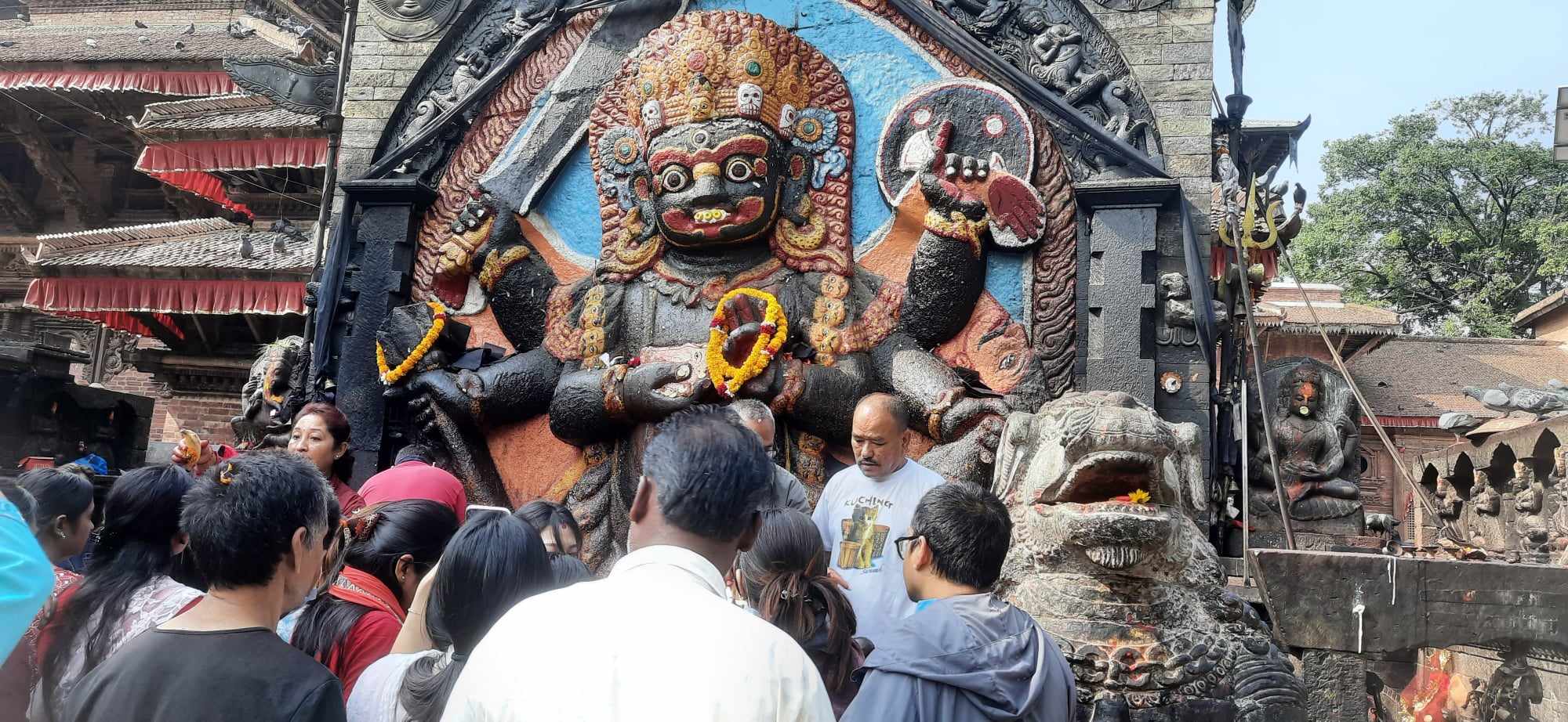 Saturday’s crowd in the temples of Kathmandu