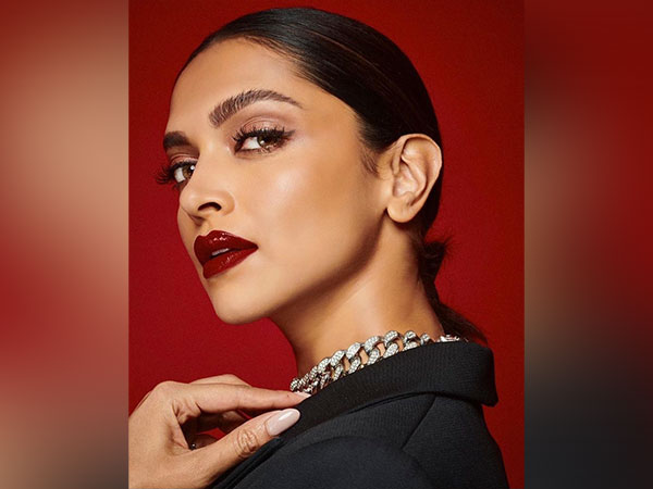 Deepika Padukone with smudged red lipstick