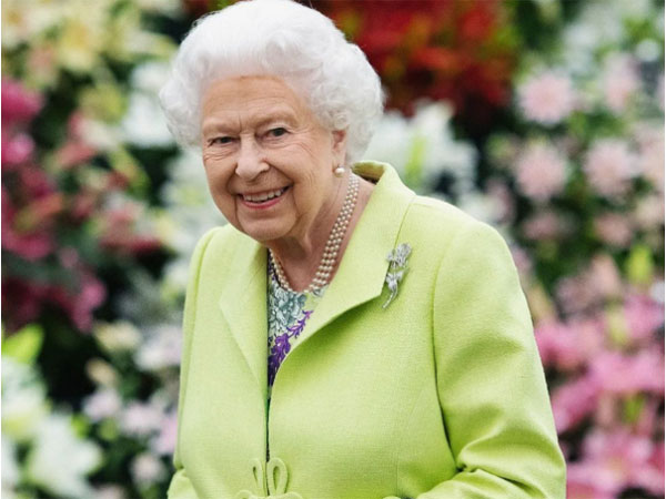 Queen Elizabeth’s 5 outfits had hidden messages