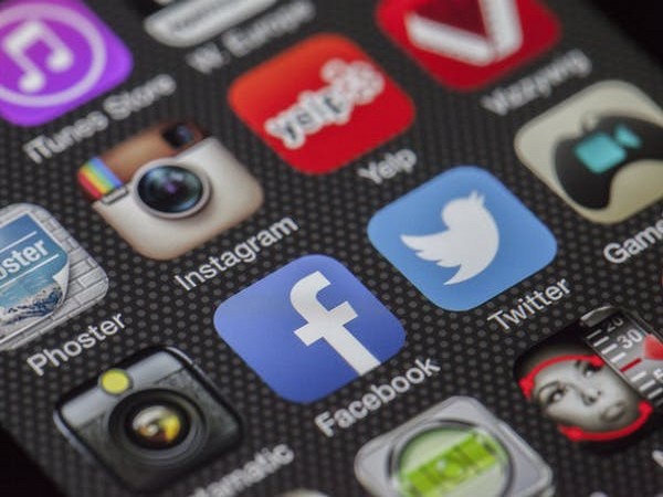 Addiction to social media linked to inequality