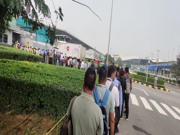 Faced with delays in entry to Delhi airport