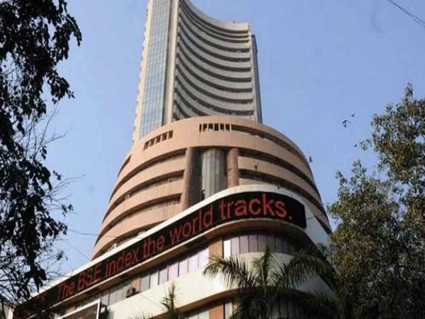 Sensex slides 735 points amid weak global cues