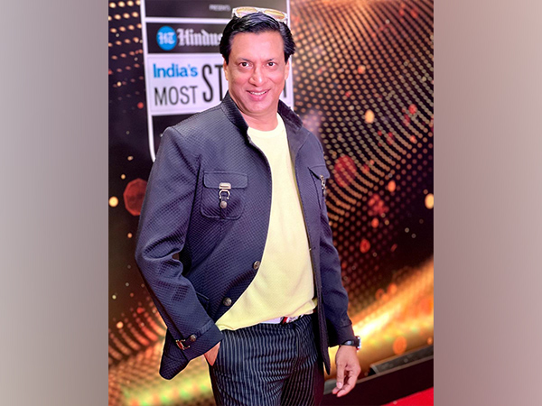 Madhur Bhandarkar celebrates 21 years of ‘Chandni Bar’