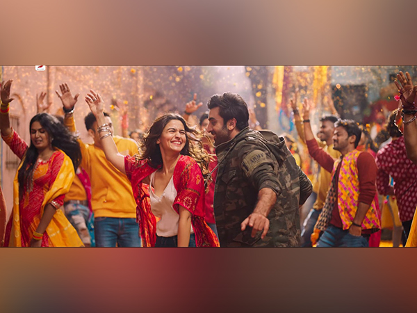 Ranbir Kapoor, Alia Bhatt’s ‘Kesariya Dance Mix’ version out