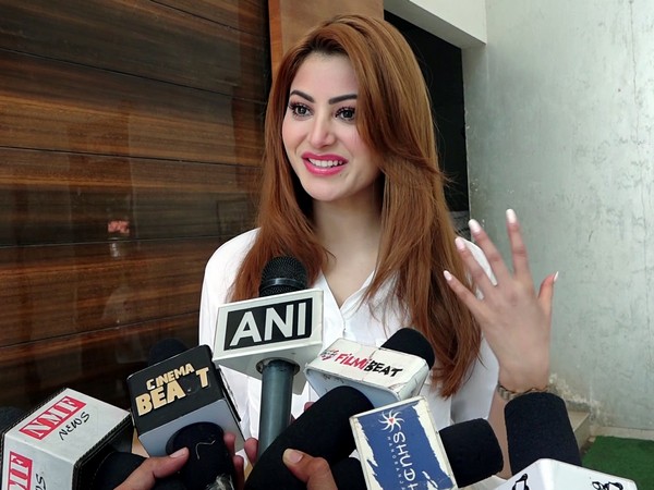 Urvashi Rautela chops hair in support of Iranian women protesters