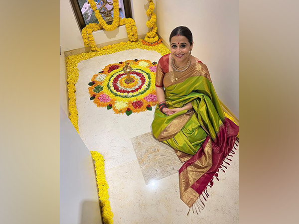 Vidya Balan looks drop-dead gorgeous as she gears up for festive season