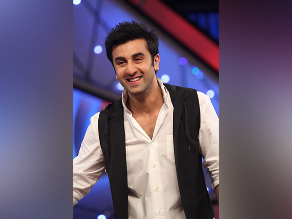 Ranbir’s “little” doppelganger leaves internet stunned