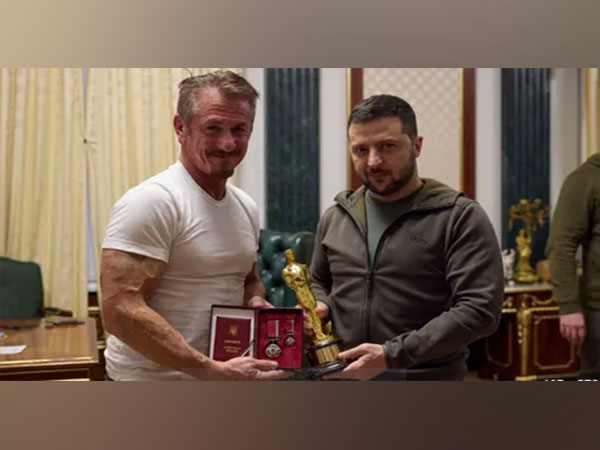 Sean Penn loans Oscar to Zelenskyy until Ukraine wins war