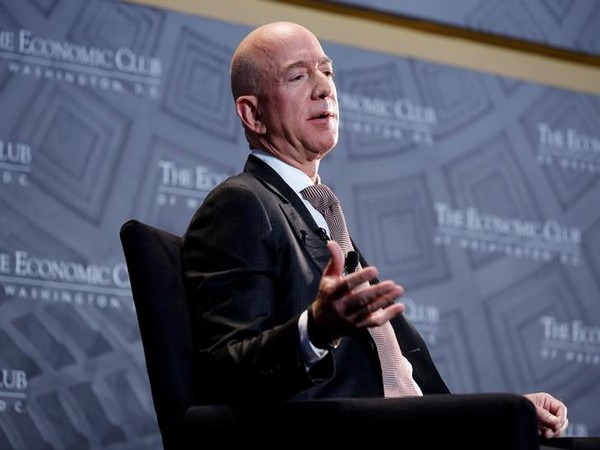 Jeff Bezos plans to give majority wealth to charity