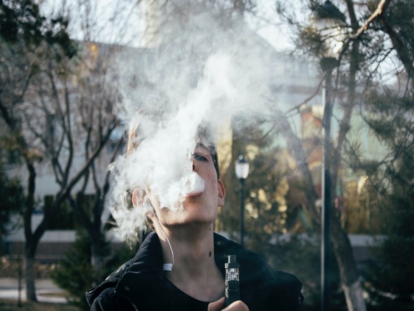 New study uncovers negative effects of vaping