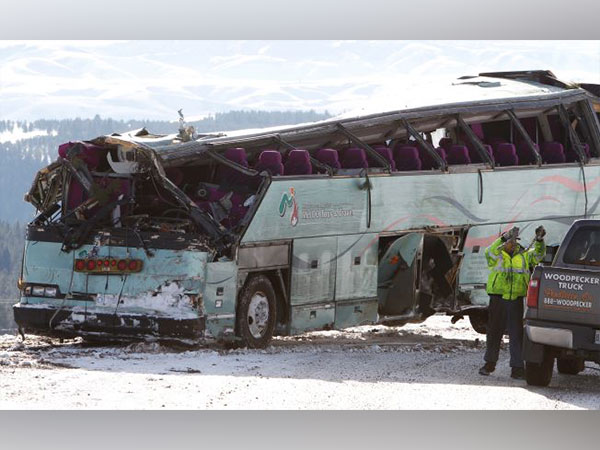 4 killed, more than 50 hospitalised in bus crash