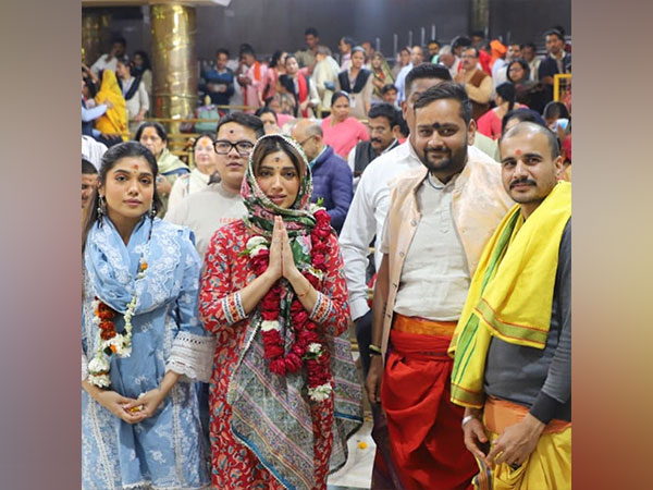 Bhumi Pednekar seeks blessings at Mahakaleshwar Temple