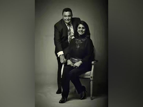 Neetu Kapoor shares picture with Rishi Kapoor