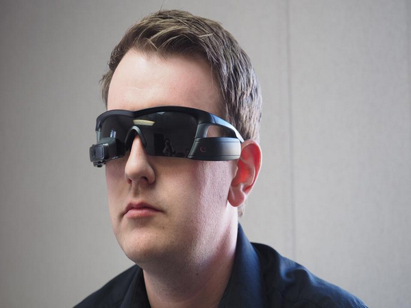 Head-worn device can control mobile manipulators