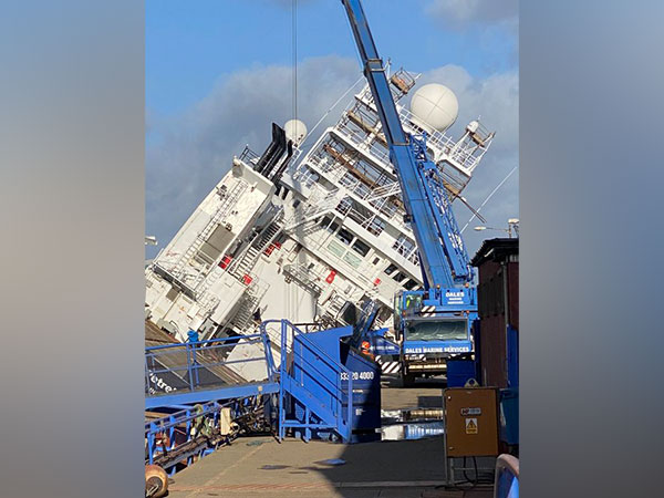 Scotland: 25 people injured after ship tips over