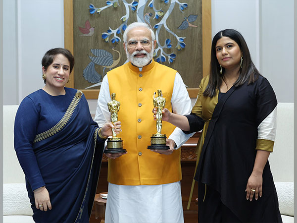 PM Modi meets Oscar winners