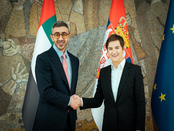 Abdullah bin Zayed meets with Serbia’s Prime Minister