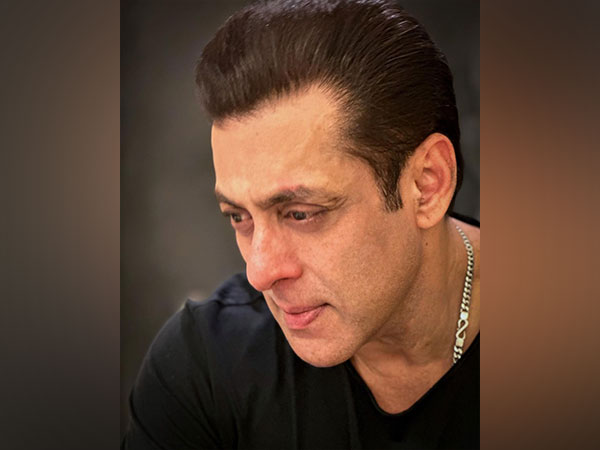 Salman Khan shares his “peaceful” look