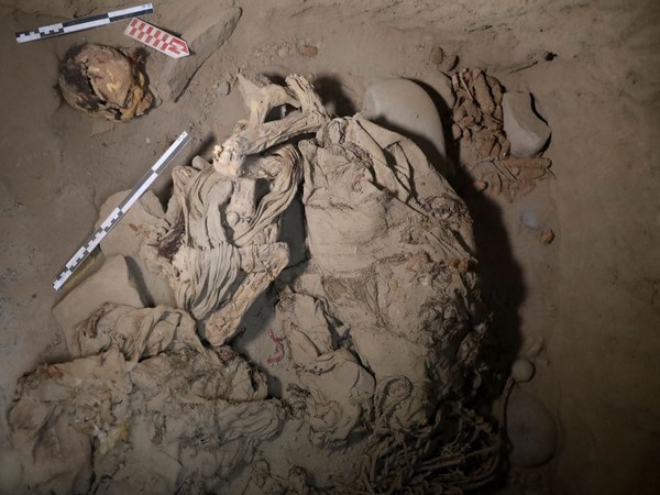 Archaeologists in Peru find adolescent mummy