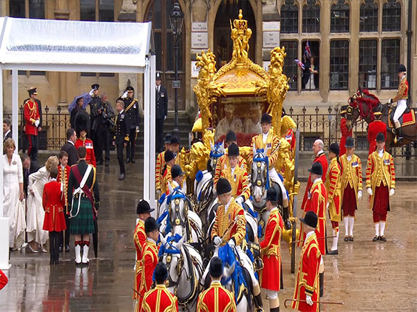 Royals parade back to Buckingham Palace