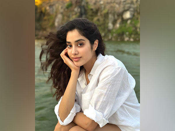 Janhvi shares pictures from her tropical getaway