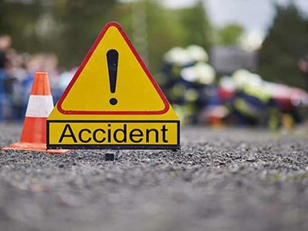 6 killed, 9 injured in road accident