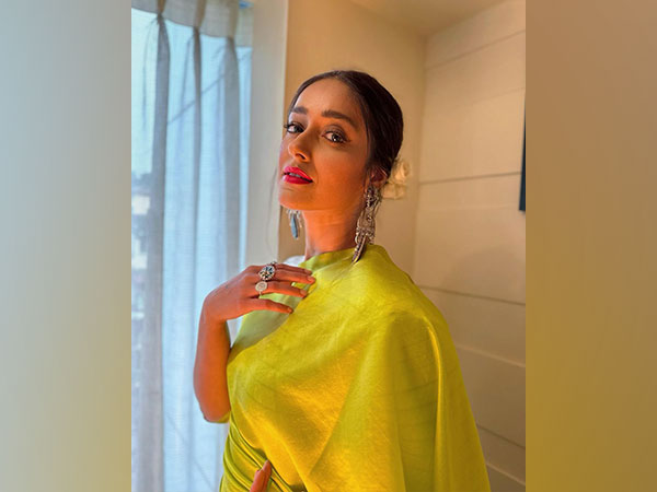 Ileana D’Cruz gives sneak peek from her ‘Babymoon’