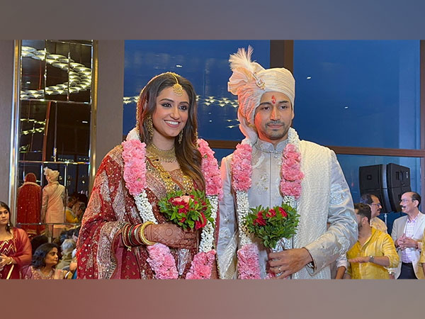 Vikram Bhatt’s daughter ties the knot with Vedant Sarda