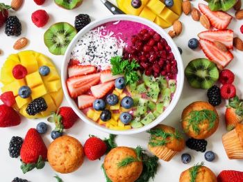 Colorful fresh foods improve athletes’ eyesight