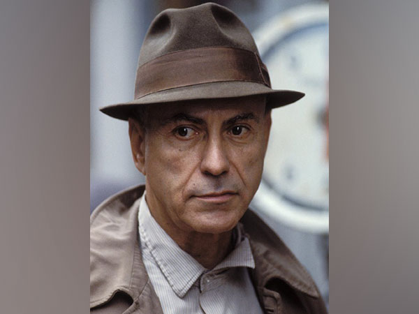 Oscar-winning actor Alan Arkin passes away