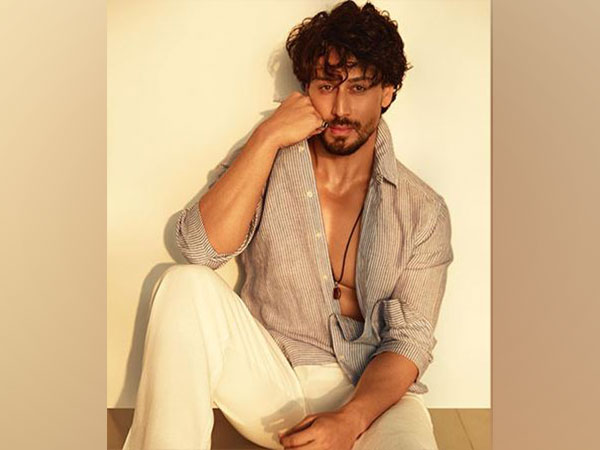 Tiger Shroff shares video of his intense boxing workout