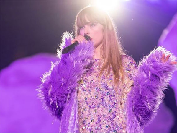 Taylor Swift surprises fans with her new music video