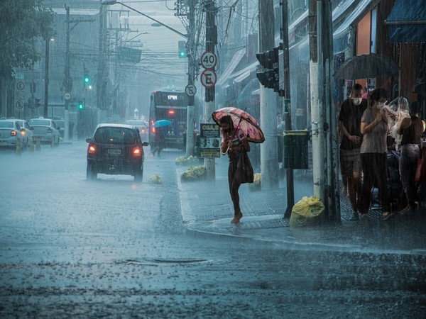 Heavy rainfall lashes western Japan