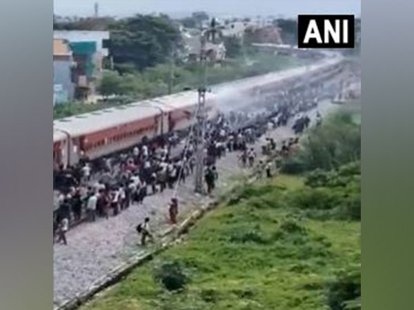 Smoke seen in Dibrugarh-Kanyakumari Vivek Express coach in Odisha