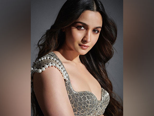 Alia Bhatt shares hilarious speech, BTS glimpses