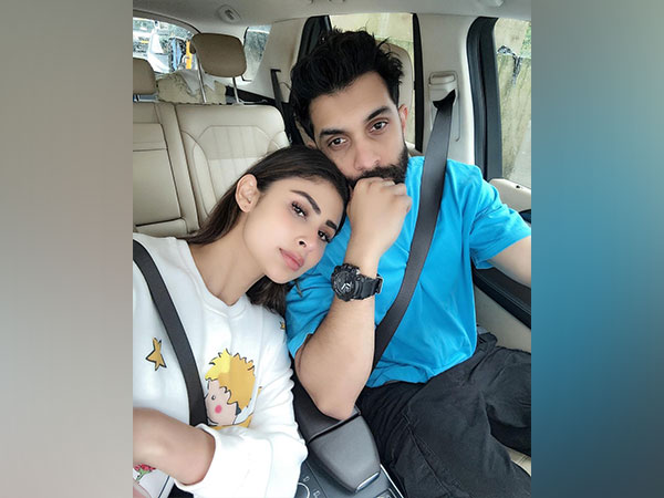 Mouni Roy back home after 9 days in hospital