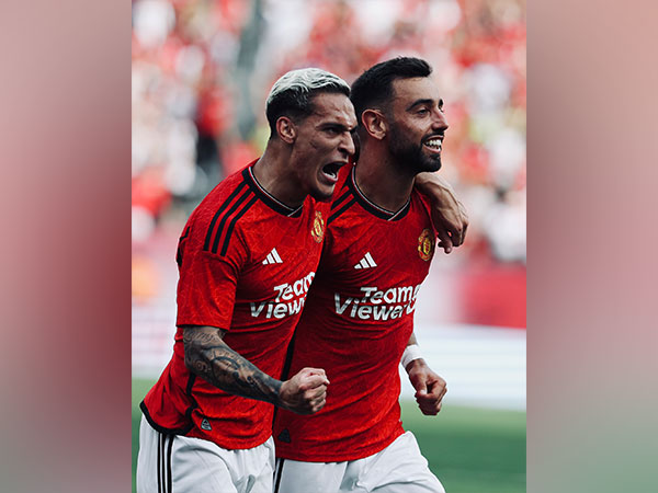 Manchester United continue unbeaten run pre-season