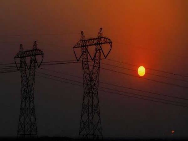 Iraq’s electric grid hit by fire