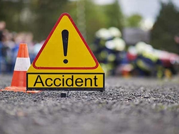 Six killed in van-bus collision in Balochistan’s Loralai