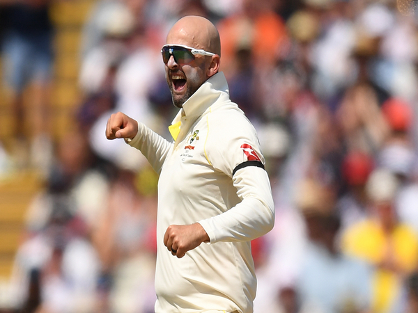 Melbourne sign Nathan Lyon on three-year contract