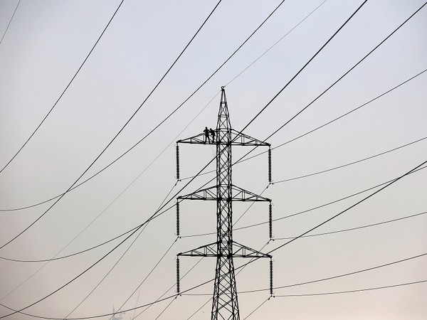 Pak power companies seek further tariff hike