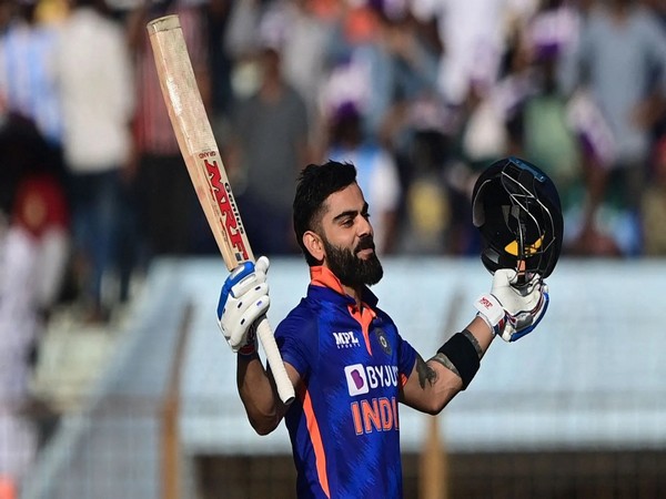 “Virat will bat at four for the team”: Ravi Shastri