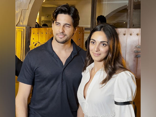 Sidharth, Kiara step out for dinner date in Bandra