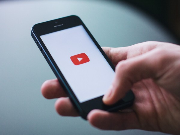 YouTube tests a new hum-to-search feature on Android