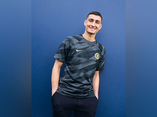 Chelsea signs goalkeeper Djordje Petrovic