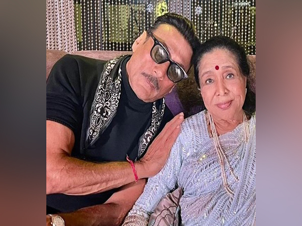 Indian actor Jackie Shroff feels blessed as he witnesses concert of Asha Bhosle