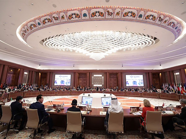 G20 commits to work for positive outcomes