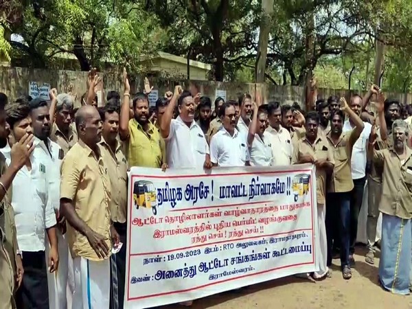 Auto drivers in Rameswaram stage protest against issuance of new permits