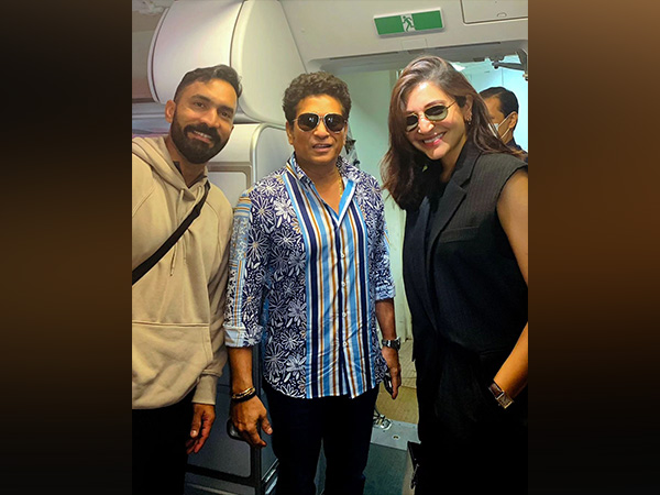 Indian Actor Anushka, Arijit, Sachin Attend ICC World Cup Match