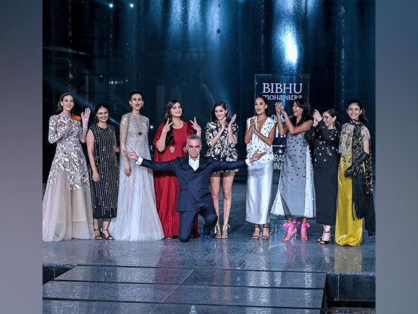 Indian actors Bipasha, Ananya Shine at LFW Finale.